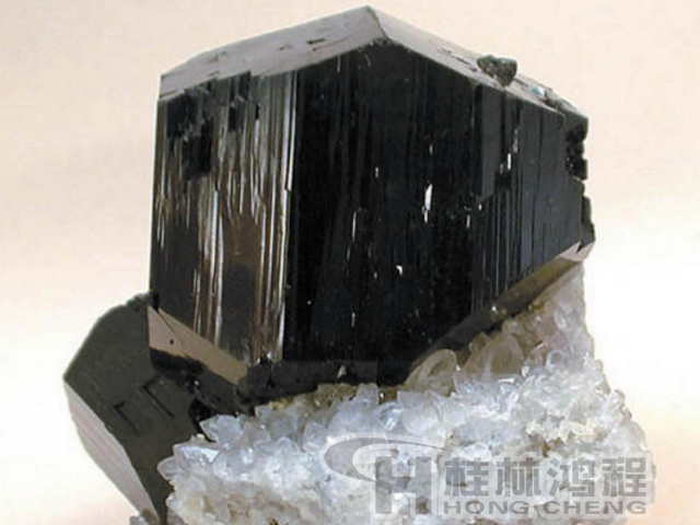 電氣石,黑電氣石 電氣石,黑電氣石