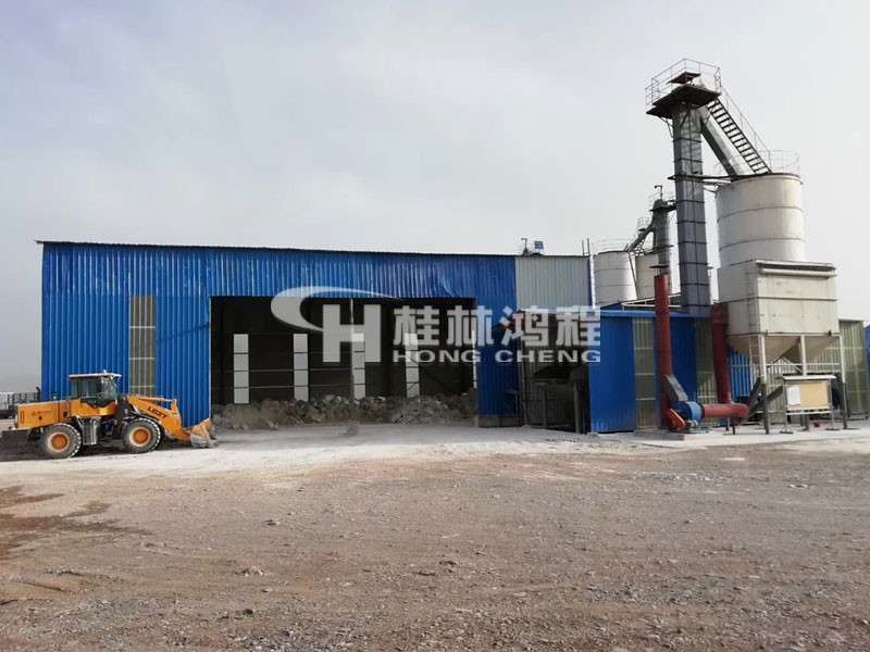 食用石膏粉磨機(jī) HCQ1500雷蒙磨粉機(jī) 鴻程新疆石膏粉生產(chǎn)線(xiàn)