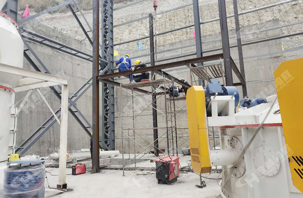 桂林鴻程助力超細(xì)立磨與大型雷蒙磨安裝工程順利竣工！