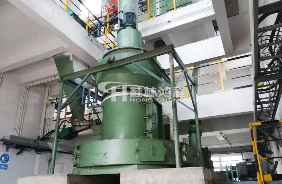 5R4121打礦石粉機器多少錢一臺 雷蒙磨粉機多少錢一臺？幾萬到幾十萬不等