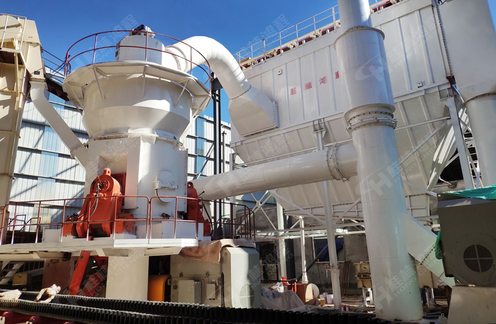 打礦石粉機器多少錢一臺？立式磨機設(shè)備-桂林鴻程HLM立式磨粉機 ，價格在上百萬以上