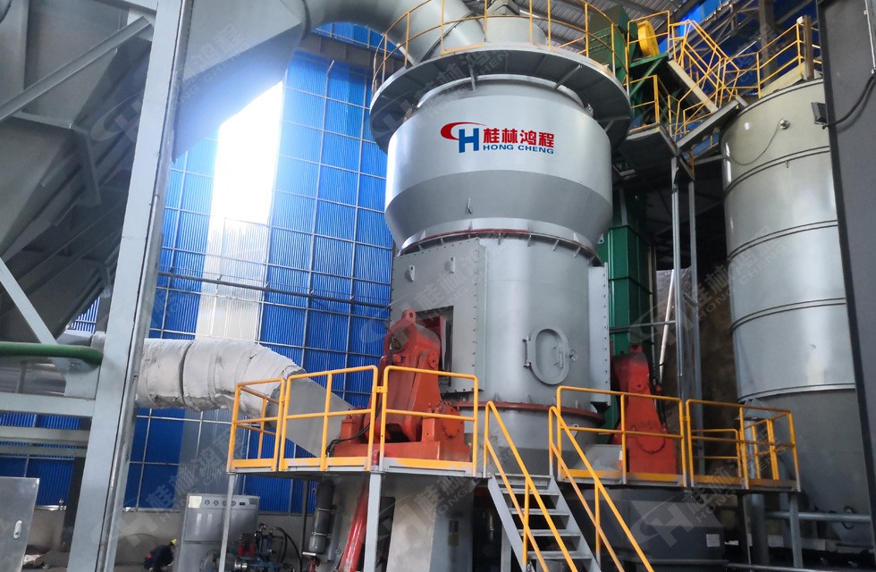 HLM2400碳酸錳立磨 電解錳 第一臺(tái)60噸/時(shí)設(shè)備地點(diǎn):湖北 HLM2400碳酸錳立磨 電解錳 第一臺(tái)60噸/時(shí)設(shè)備地點(diǎn):湖北